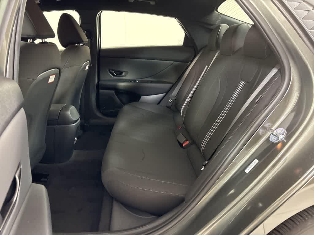 Thumbnail: 2026 Hyundai Elantra - 18