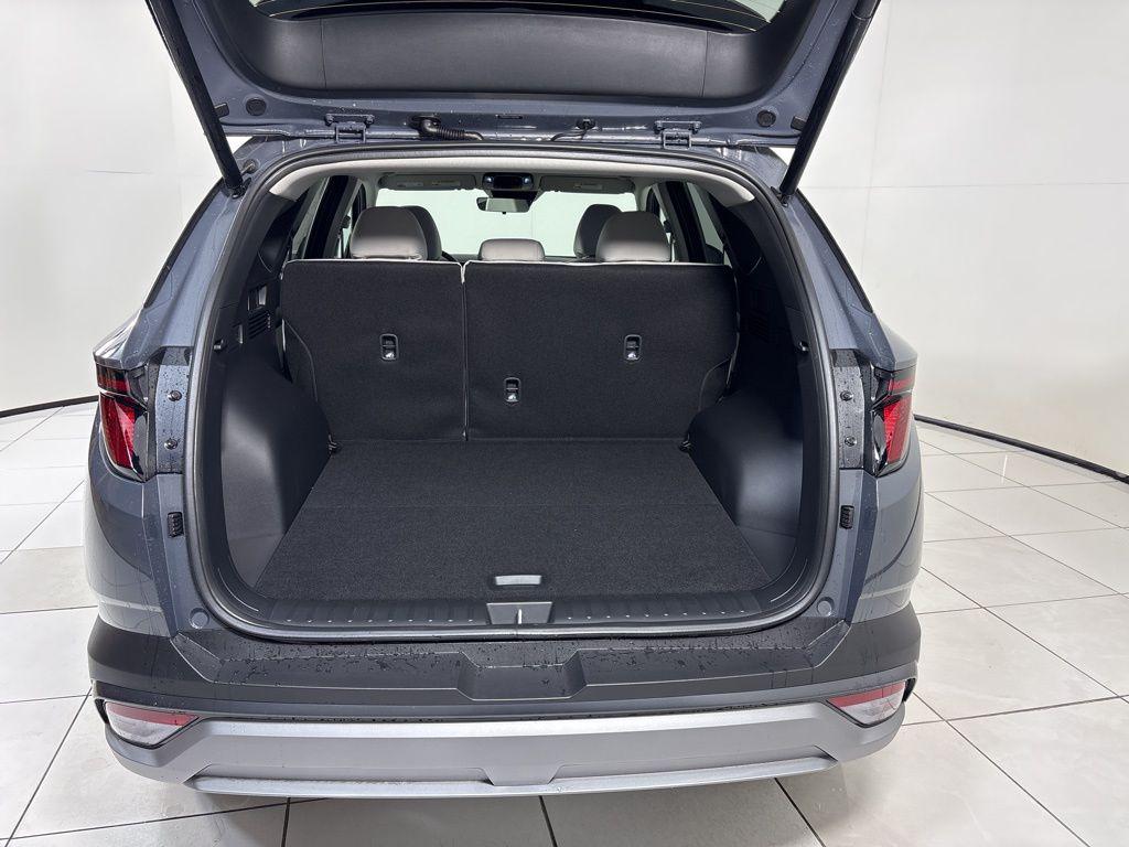 Thumbnail: 2026 Hyundai Tucson - 23