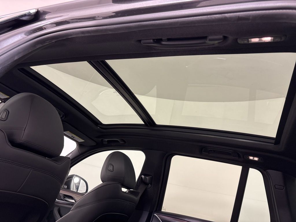 Thumbnail: 2021 BMW X3 - 19