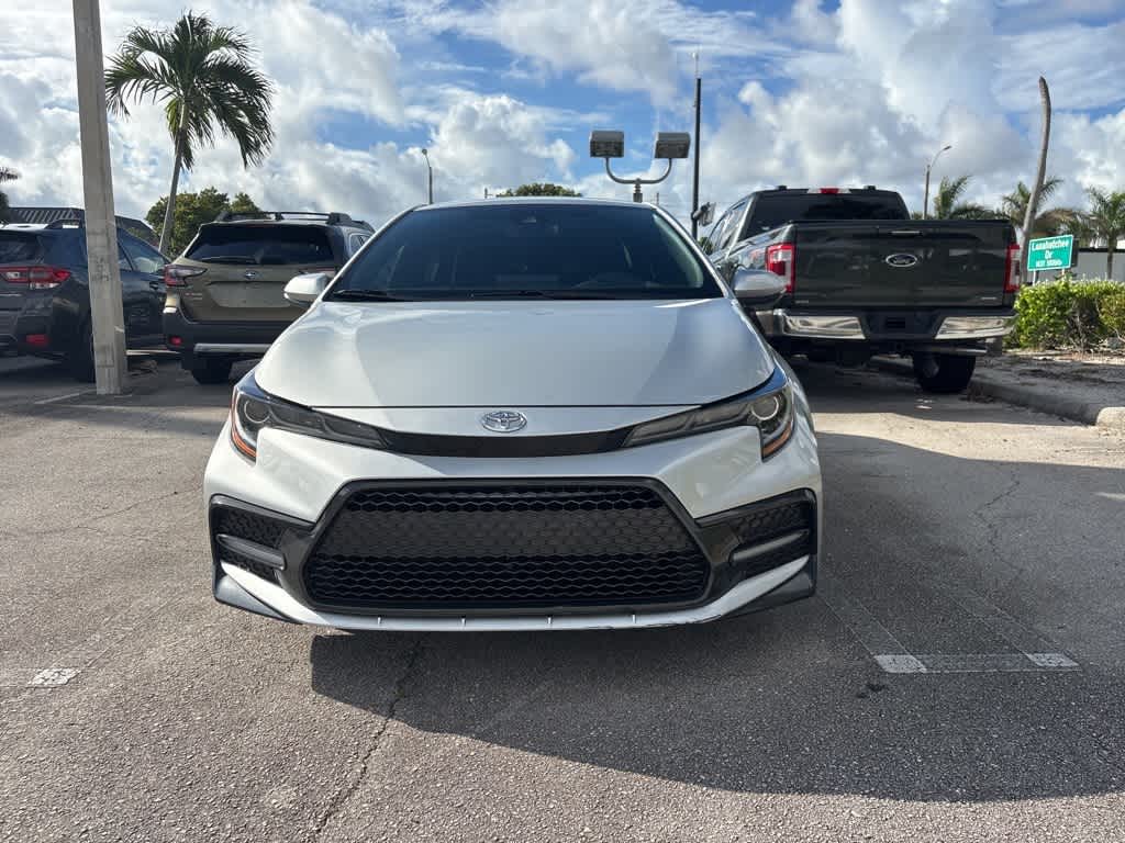 2022 Toyota Corolla SE photo 2