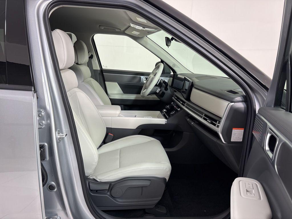 Thumbnail: 2026 Hyundai Santa Fe - 12