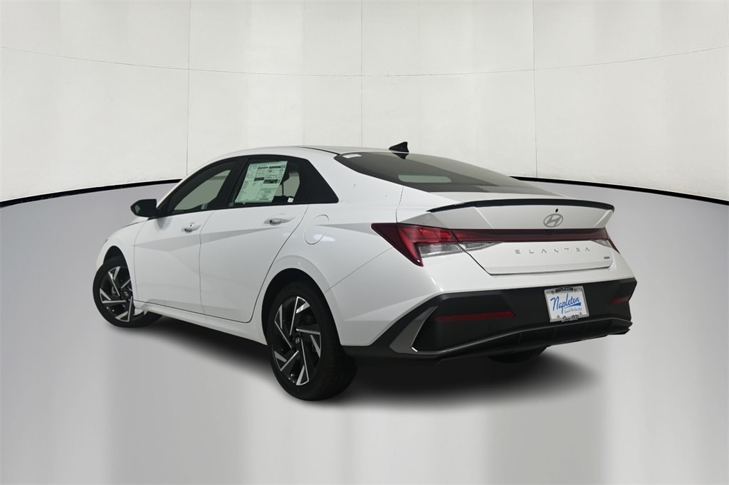 Thumbnail: 2025 Hyundai Elantra - 5