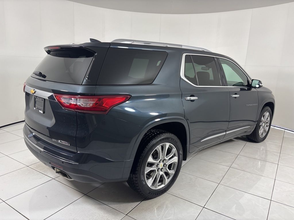 Thumbnail: 2018 Chevrolet Traverse - 5