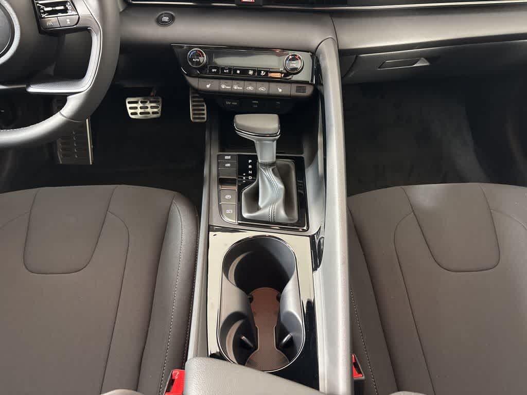 Thumbnail: 2026 Hyundai Elantra - 22