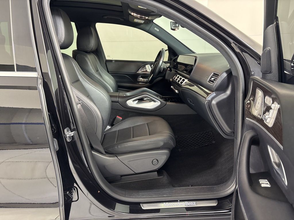 Thumbnail: 2021 Mercedes-Benz GLS - 12