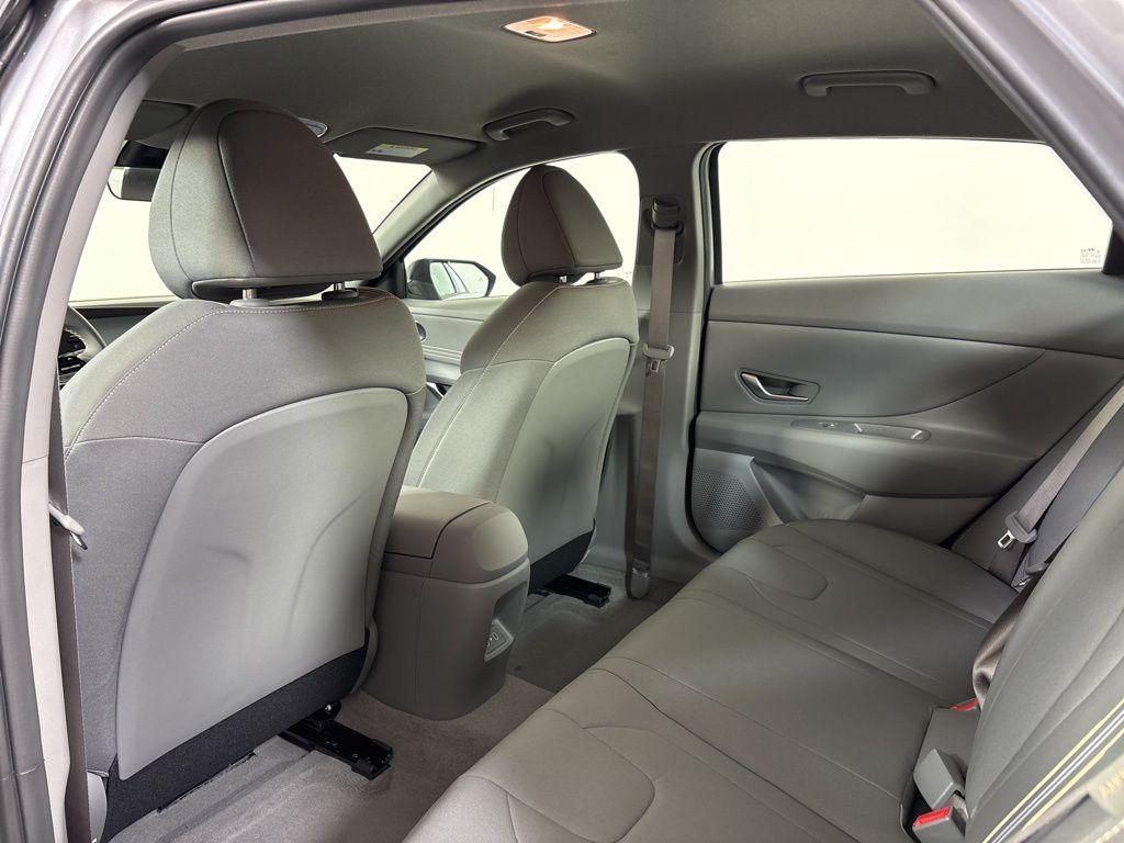 Thumbnail: 2026 Hyundai Elantra - 17