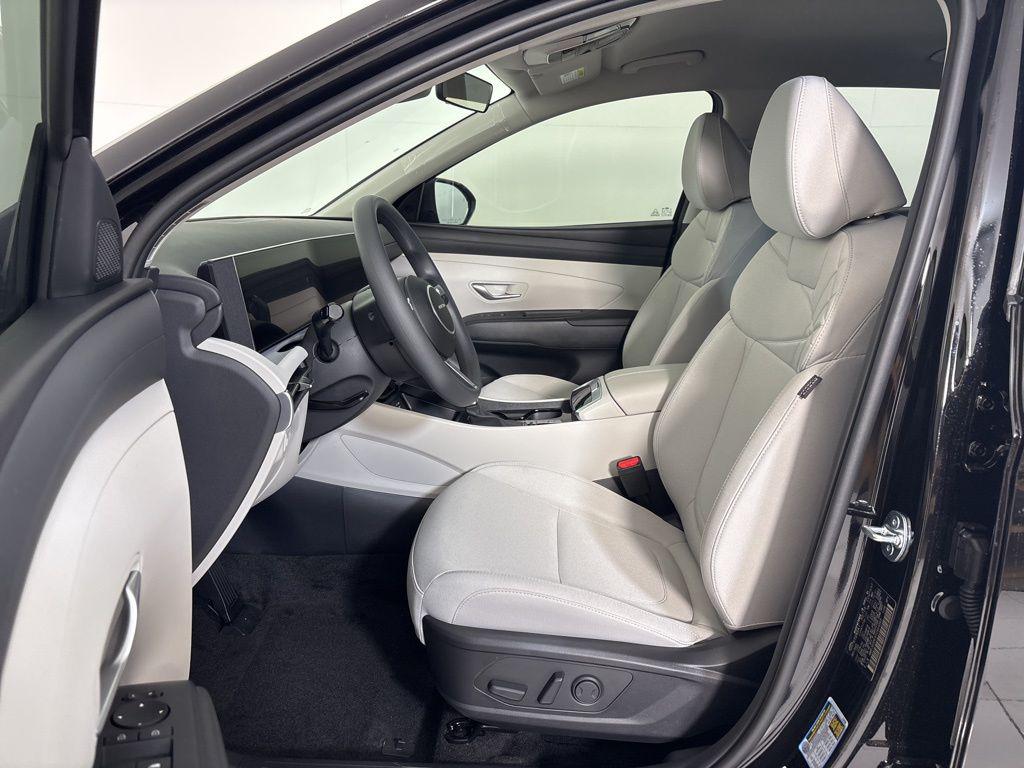 Thumbnail: 2026 Hyundai Tucson - 14