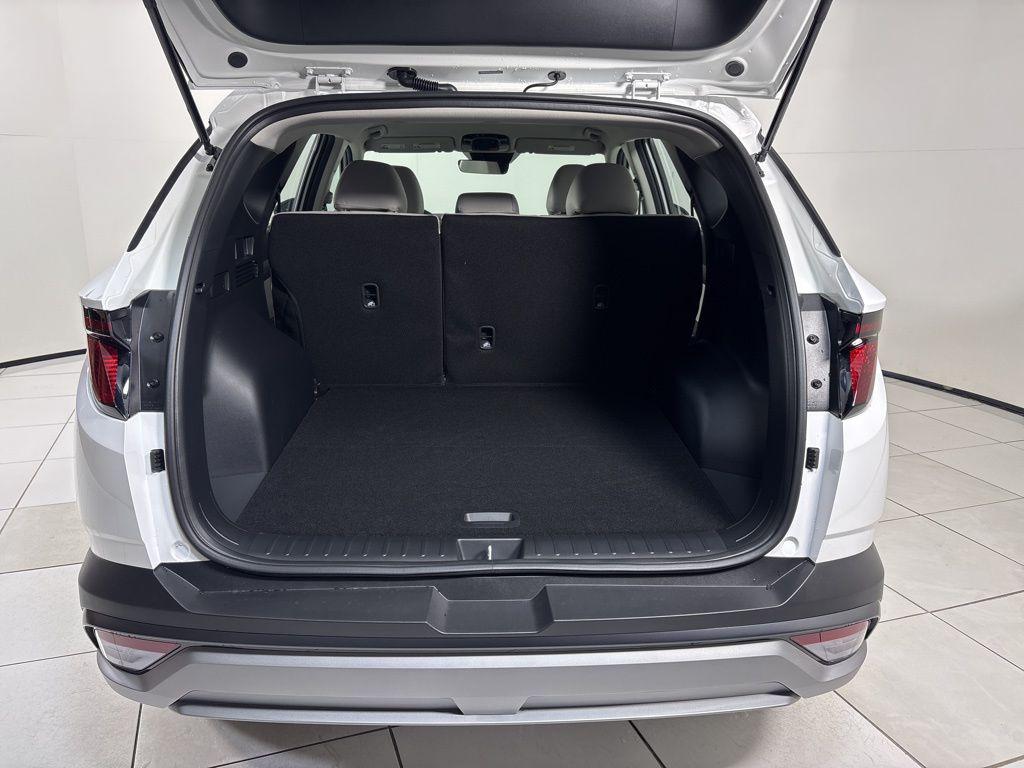 Thumbnail: 2026 Hyundai Tucson - 23