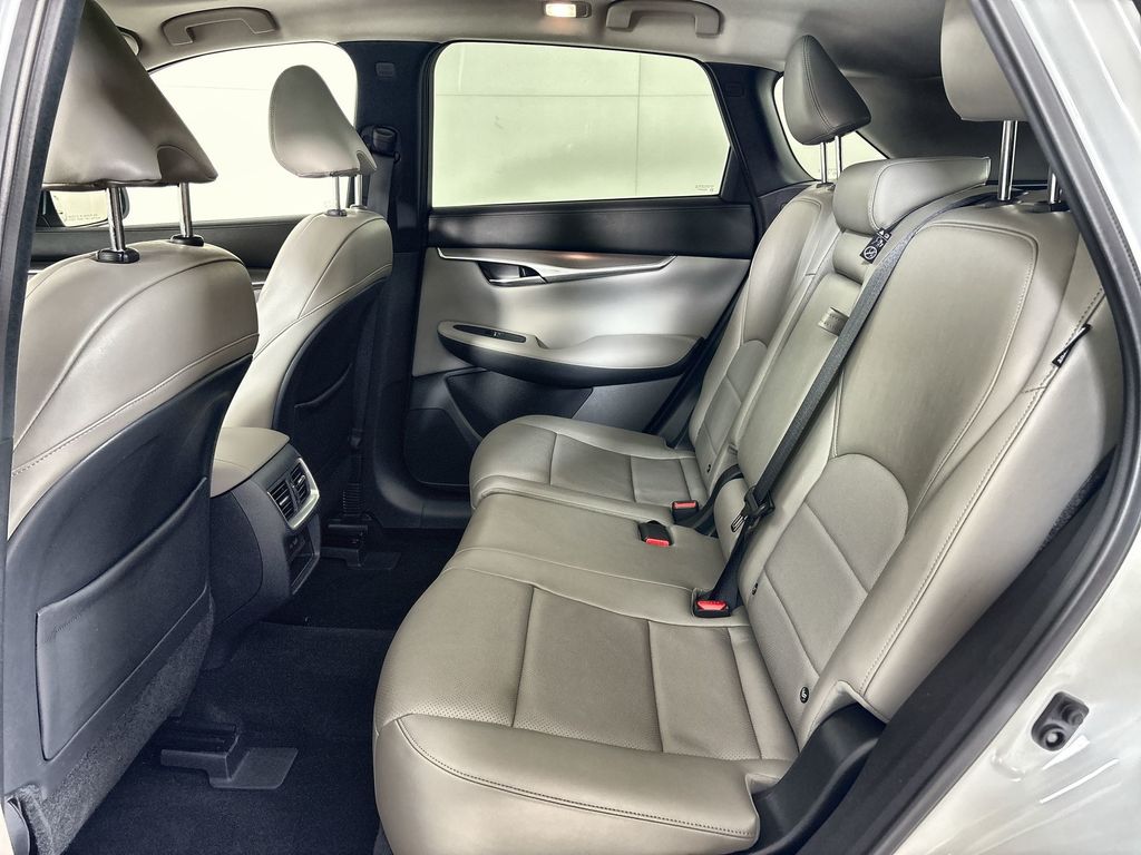 Thumbnail: 2023 INFINITI QX50 - 24