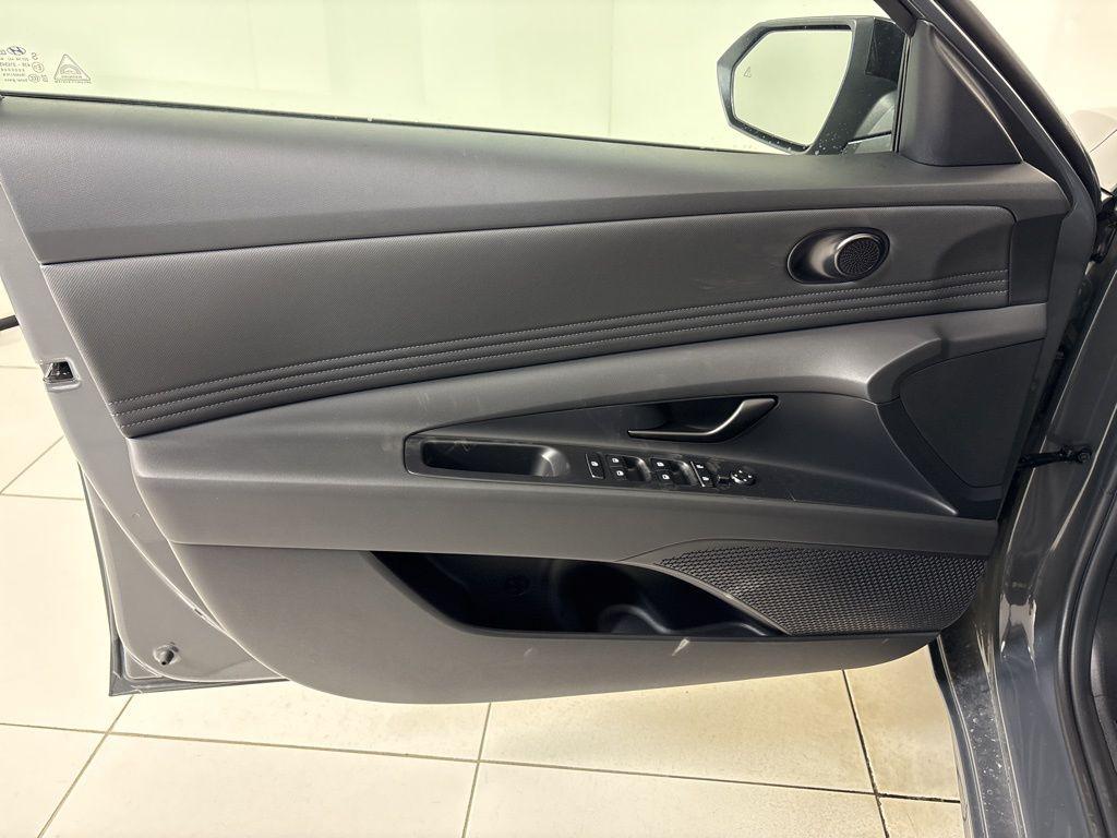 Thumbnail: 2026 Hyundai Elantra - 16