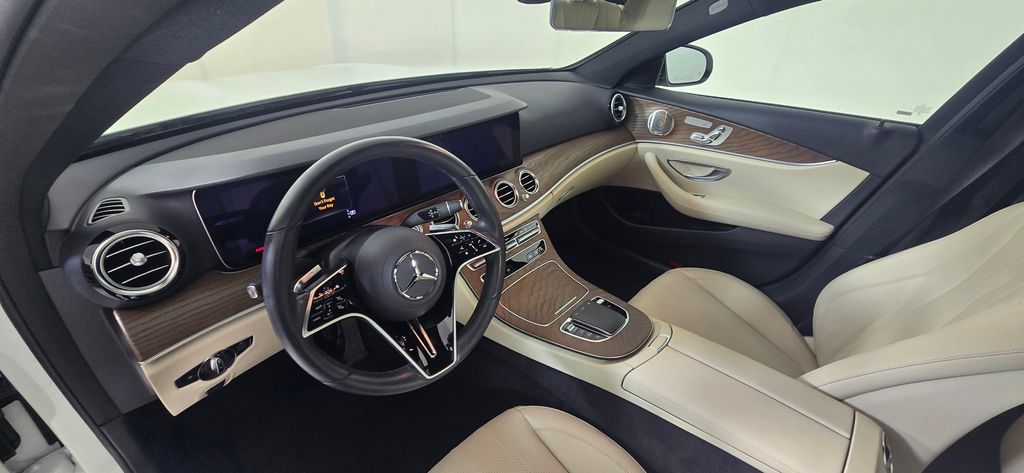 Thumbnail: 2023 Mercedes-Benz E-Class - 12