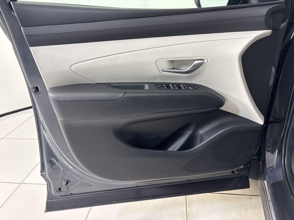 Thumbnail: 2026 Hyundai Tucson - 16