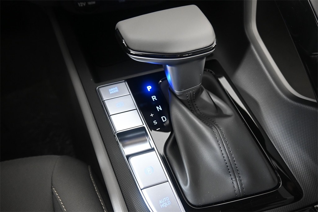 Thumbnail: 2025 Hyundai Elantra - 21