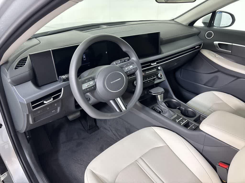 Thumbnail: 2025 Hyundai Sonata - 15