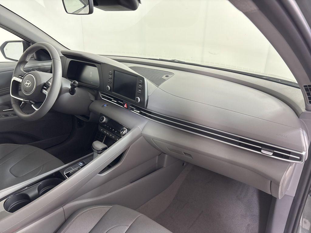 Thumbnail: 2026 Hyundai Elantra - 13