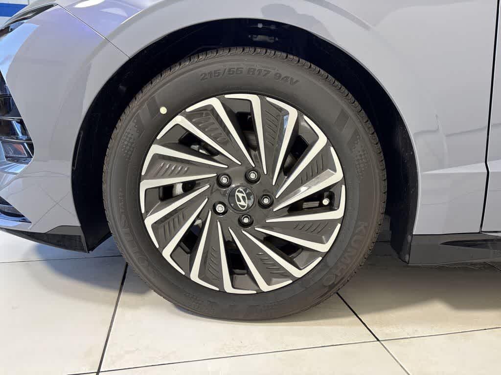 Thumbnail: 2025 Hyundai Sonata - 9