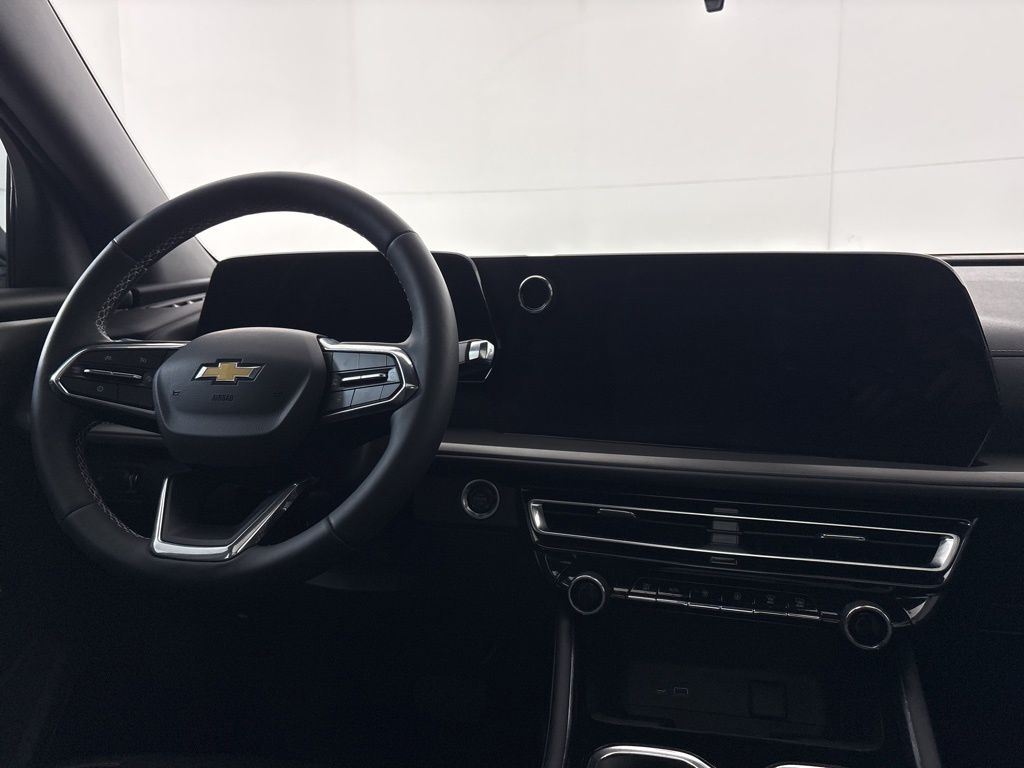 Thumbnail: 2025 Chevrolet Traverse - 23