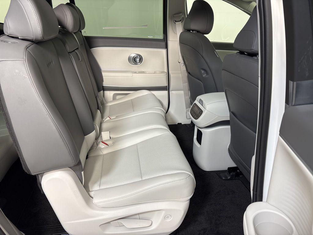 Thumbnail: 2026 Hyundai Ioniq - 18