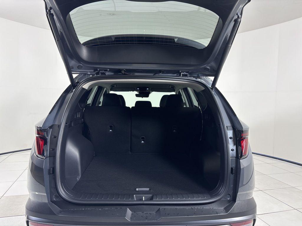 Thumbnail: 2026 Hyundai Tucson - 23