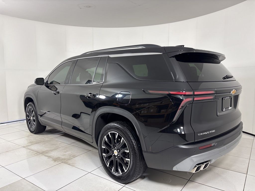 Thumbnail: 2025 Chevrolet Traverse - 3
