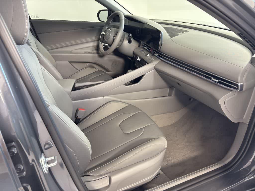 Thumbnail: 2025 Hyundai Elantra - 13