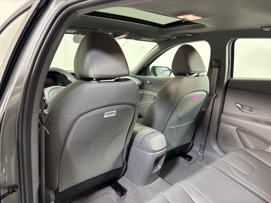 Thumbnail: 2026 Hyundai Elantra - 17