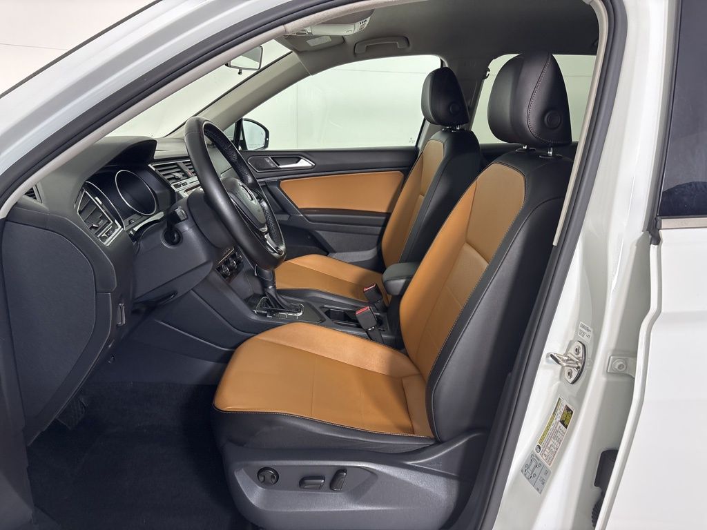 Thumbnail: 2018 Volkswagen Tiguan - 14