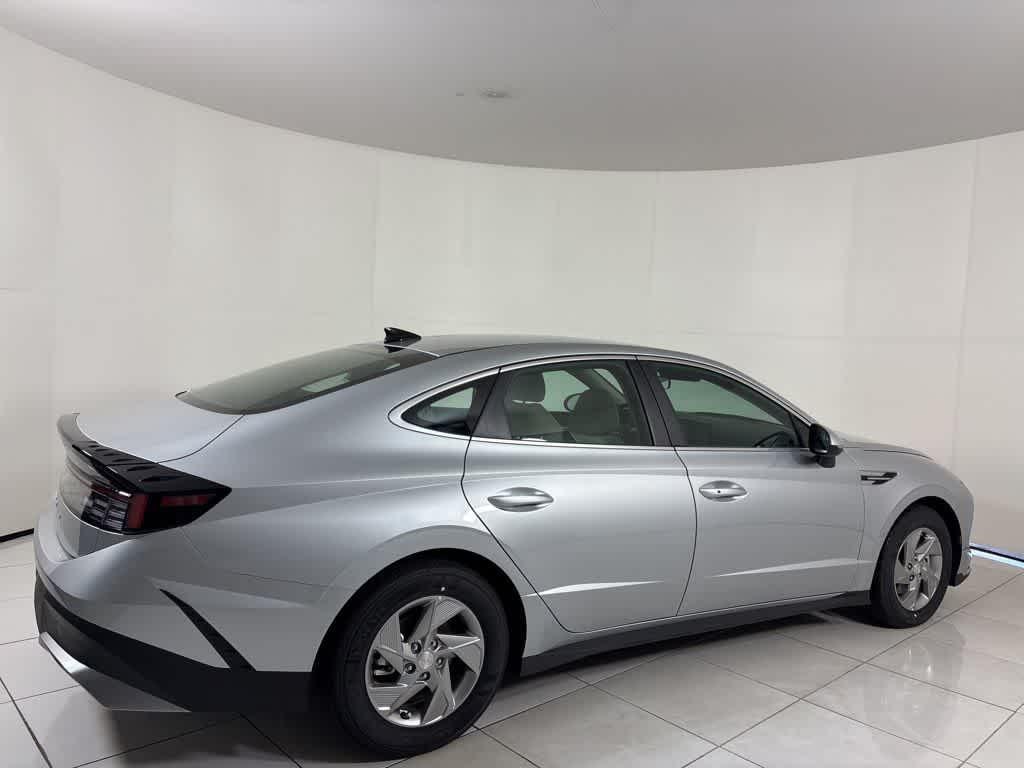 Thumbnail: 2025 Hyundai Sonata - 5