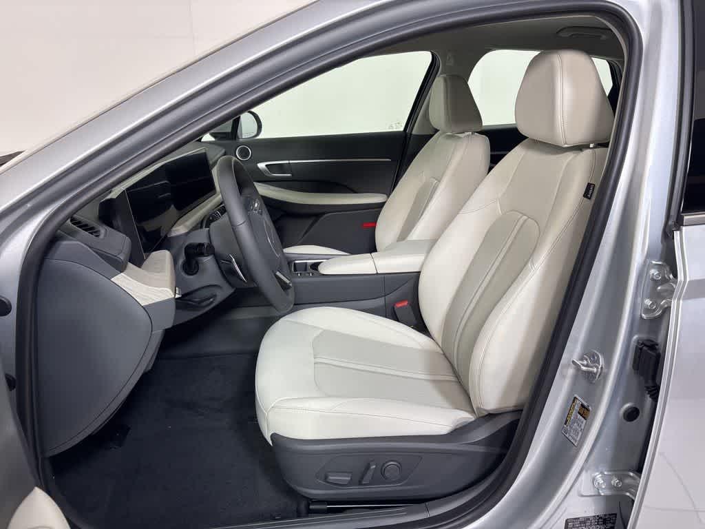 Thumbnail: 2025 Hyundai Sonata - 14