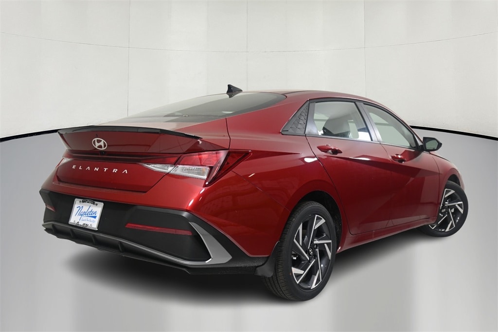 Thumbnail: 2025 Hyundai Elantra - 7