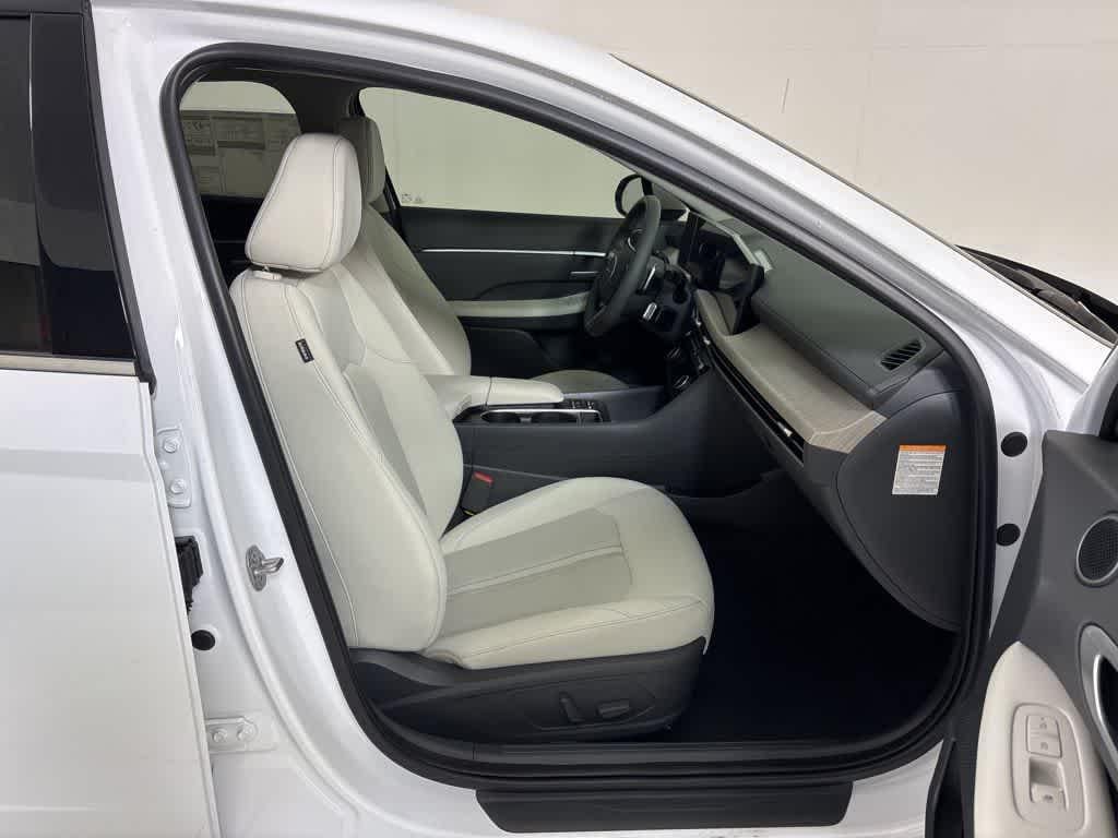 Thumbnail: 2025 Hyundai Sonata - 12