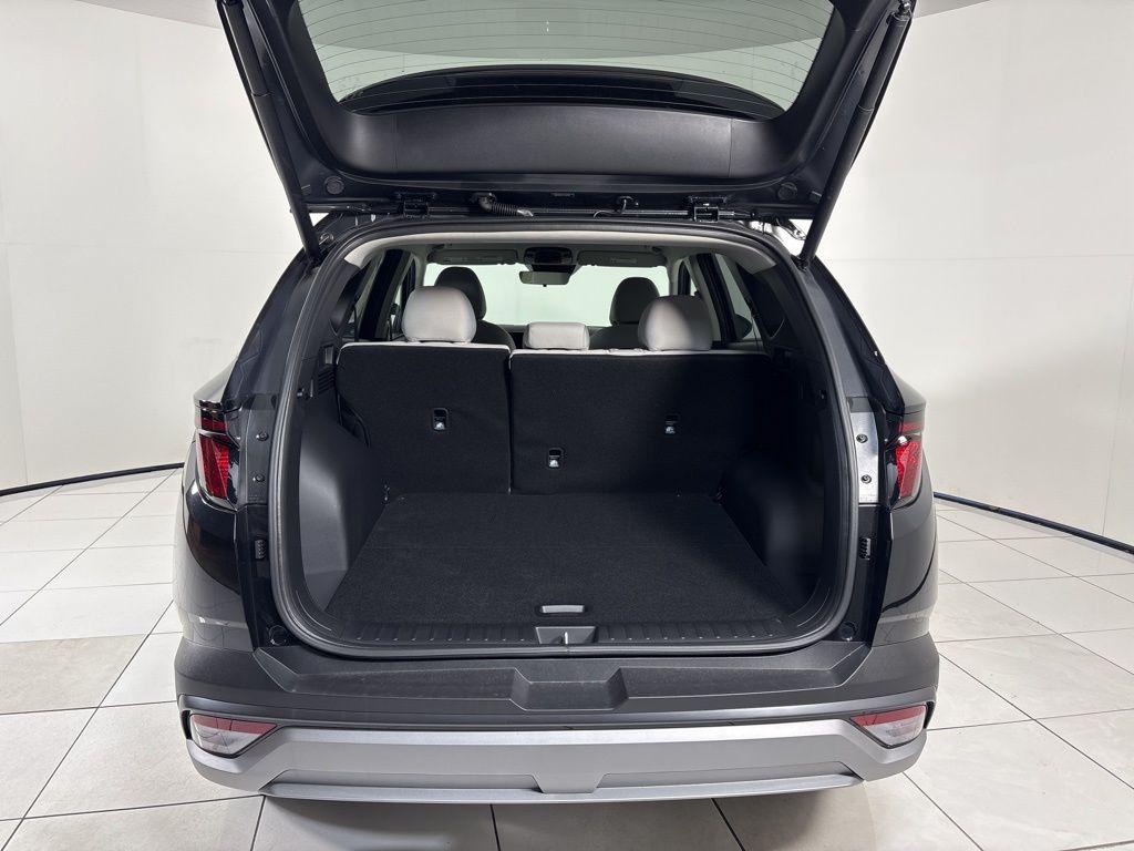 Thumbnail: 2026 Hyundai Tucson - 23