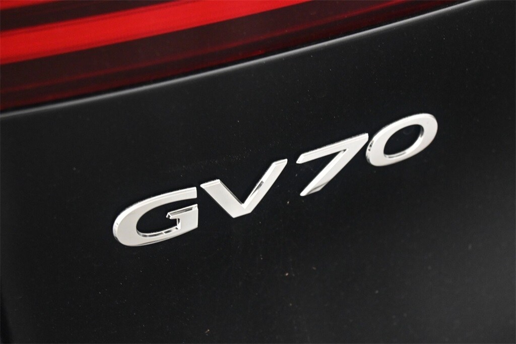 Thumbnail: 2026 Genesis GV70 - 8