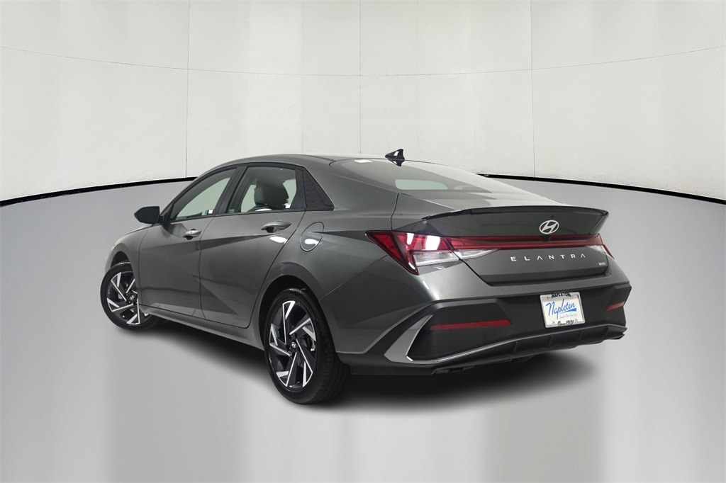 Thumbnail: 2025 Hyundai Elantra - 5