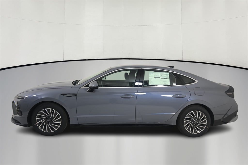 Thumbnail: 2025 Hyundai Sonata - 4