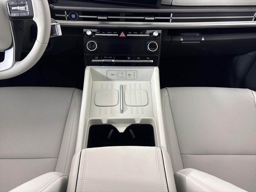 Thumbnail: 2026 Hyundai Santa Fe - 23