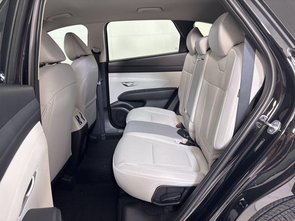 Thumbnail: 2026 Hyundai Tucson - 18