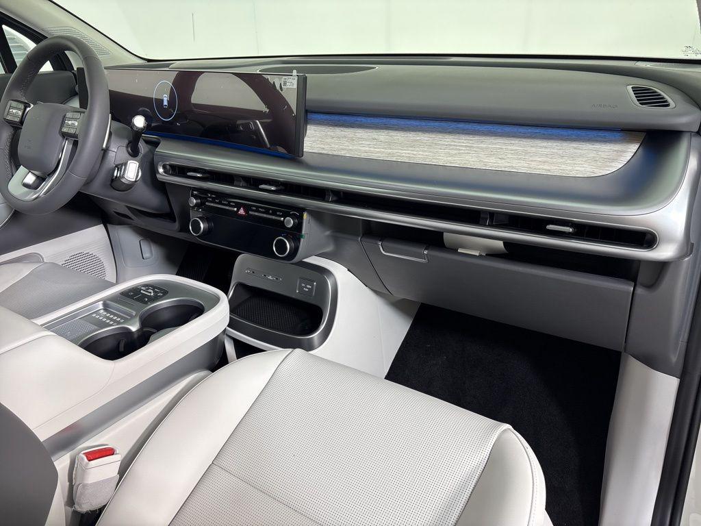 Thumbnail: 2026 Hyundai Ioniq - 16