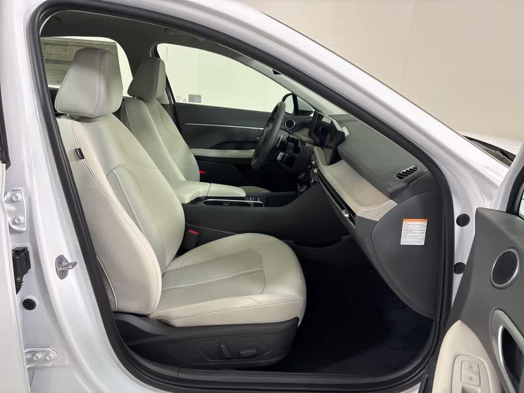 Thumbnail: 2025 Hyundai Sonata - 12