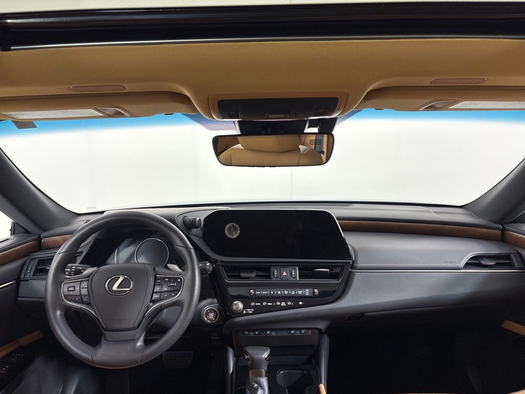 Thumbnail: 2023 Lexus ES - 19