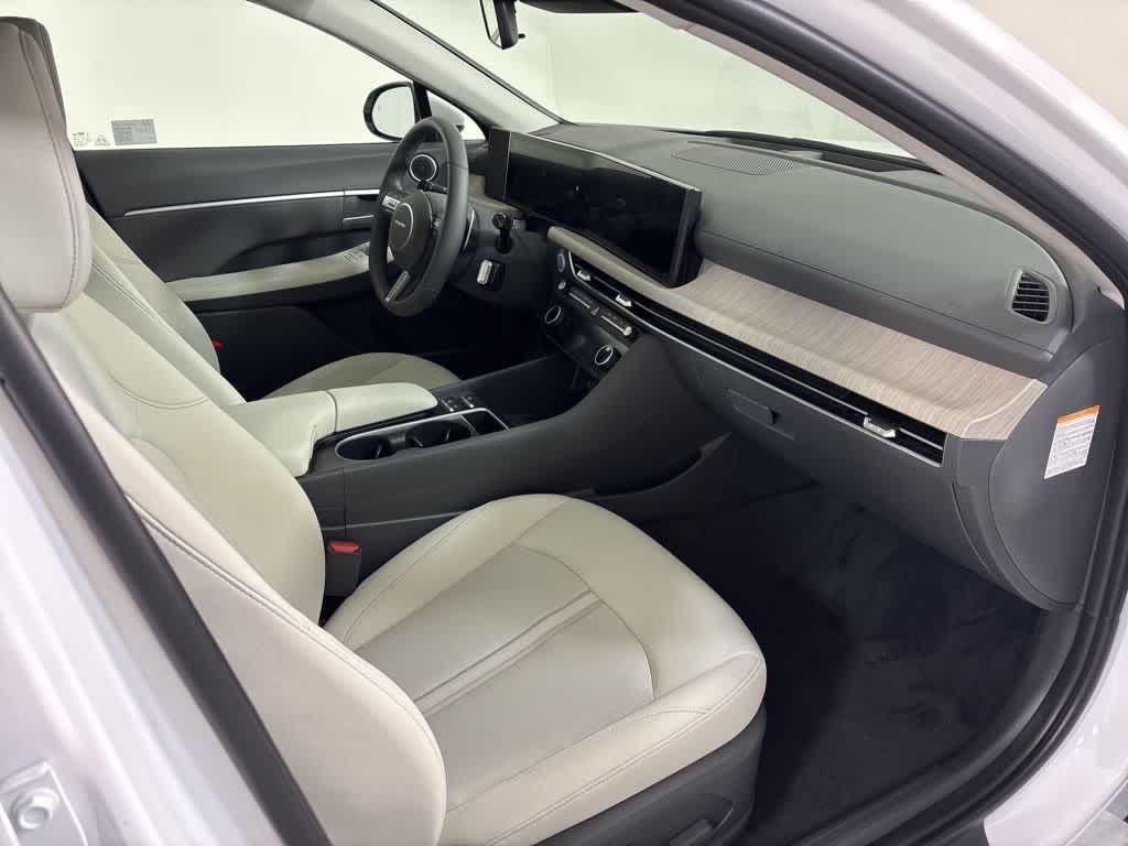 Thumbnail: 2025 Hyundai Sonata - 13