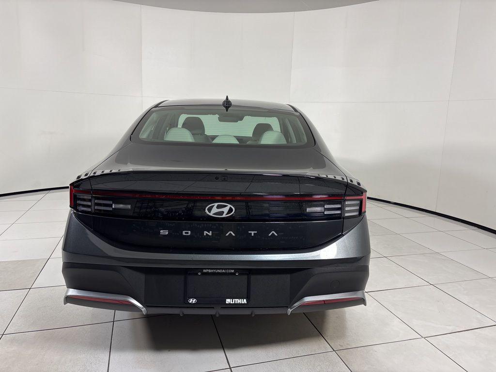 Thumbnail: 2026 Hyundai Sonata - 4