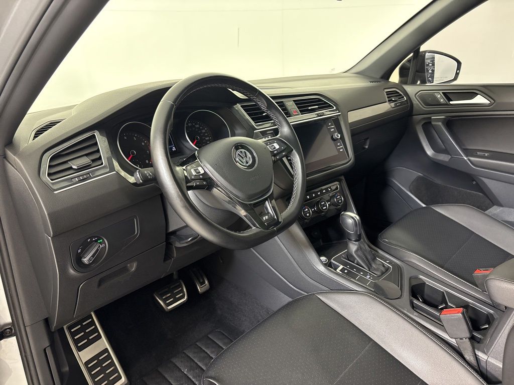 Thumbnail: 2020 Volkswagen Tiguan - 16