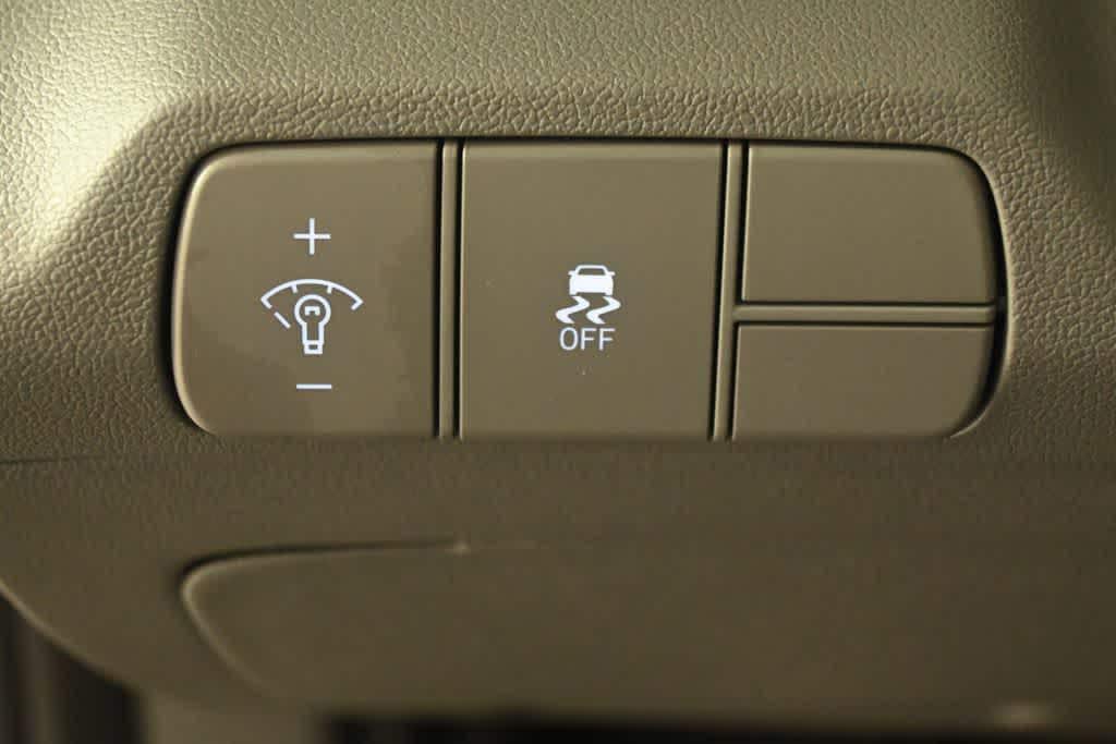 Thumbnail: 2025 Hyundai Elantra - 12