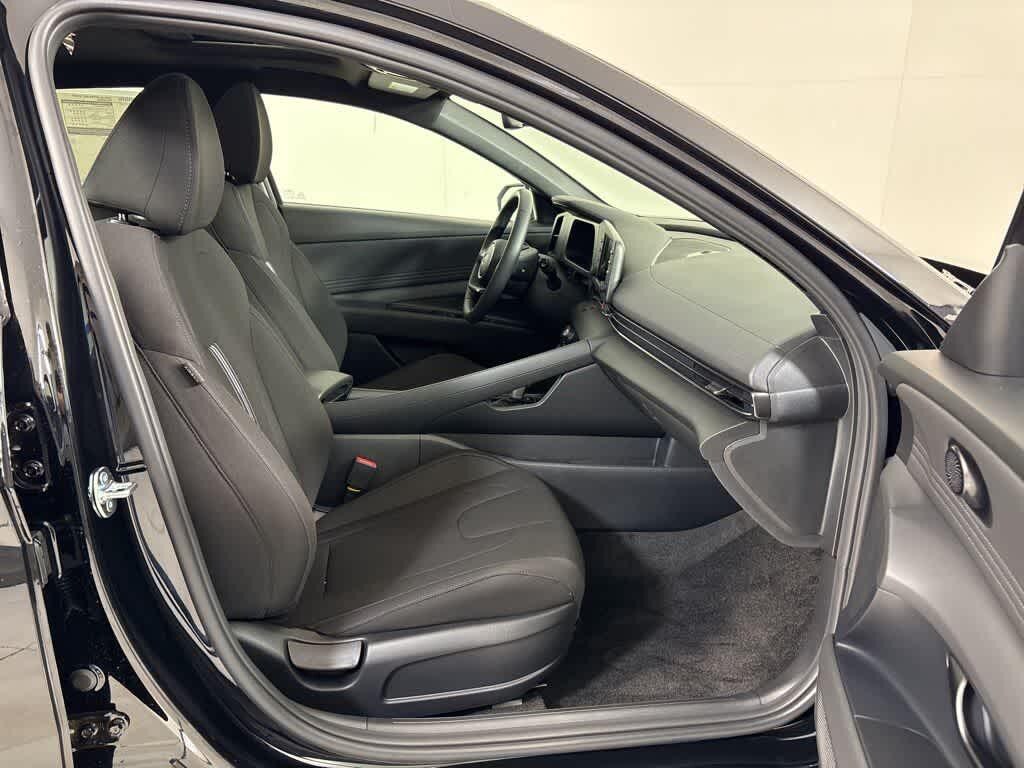 Thumbnail: 2026 Hyundai Elantra - 12