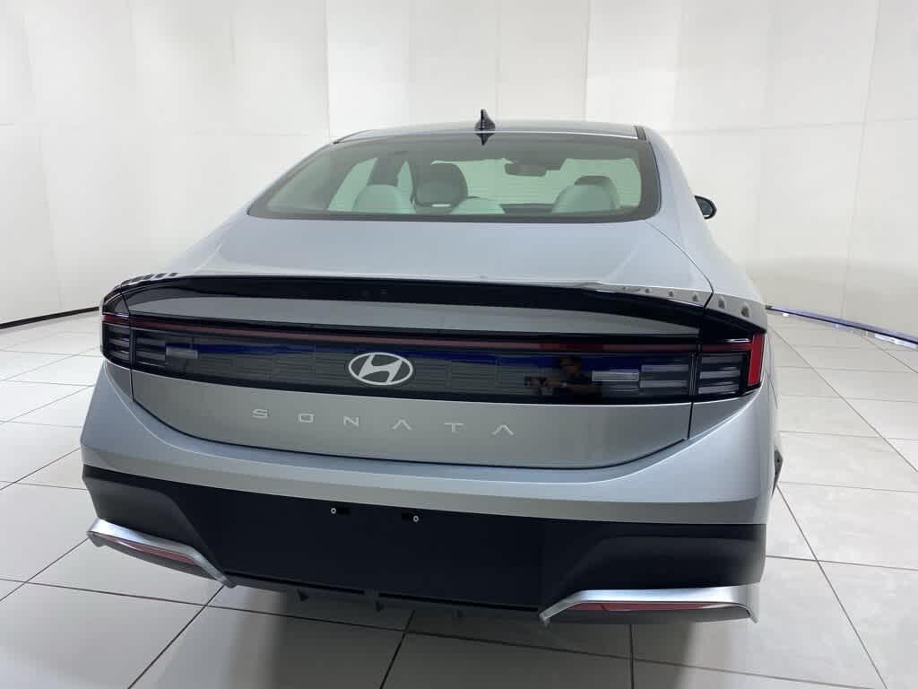 New 2025 Hyundai Sonata SE Sedan