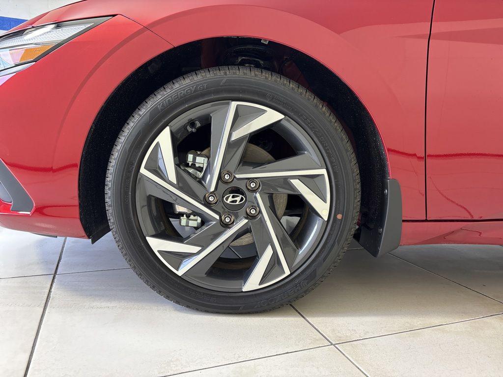 Thumbnail: 2025 Hyundai Elantra - 9