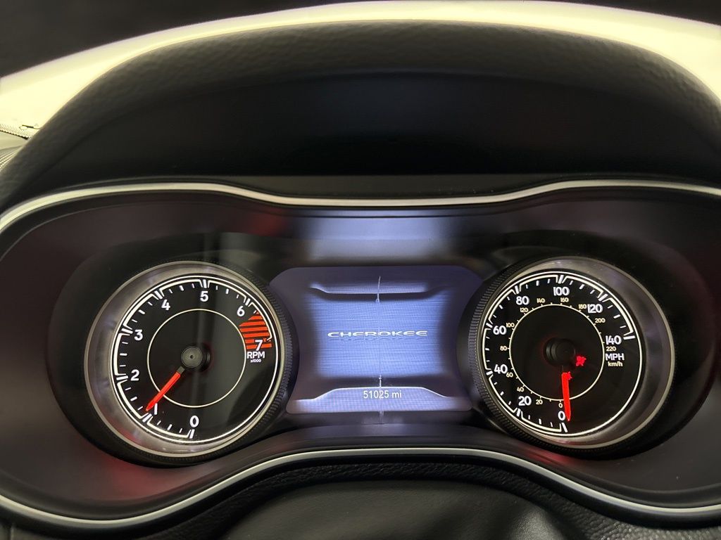 Thumbnail: 2023 Jeep Cherokee - 23