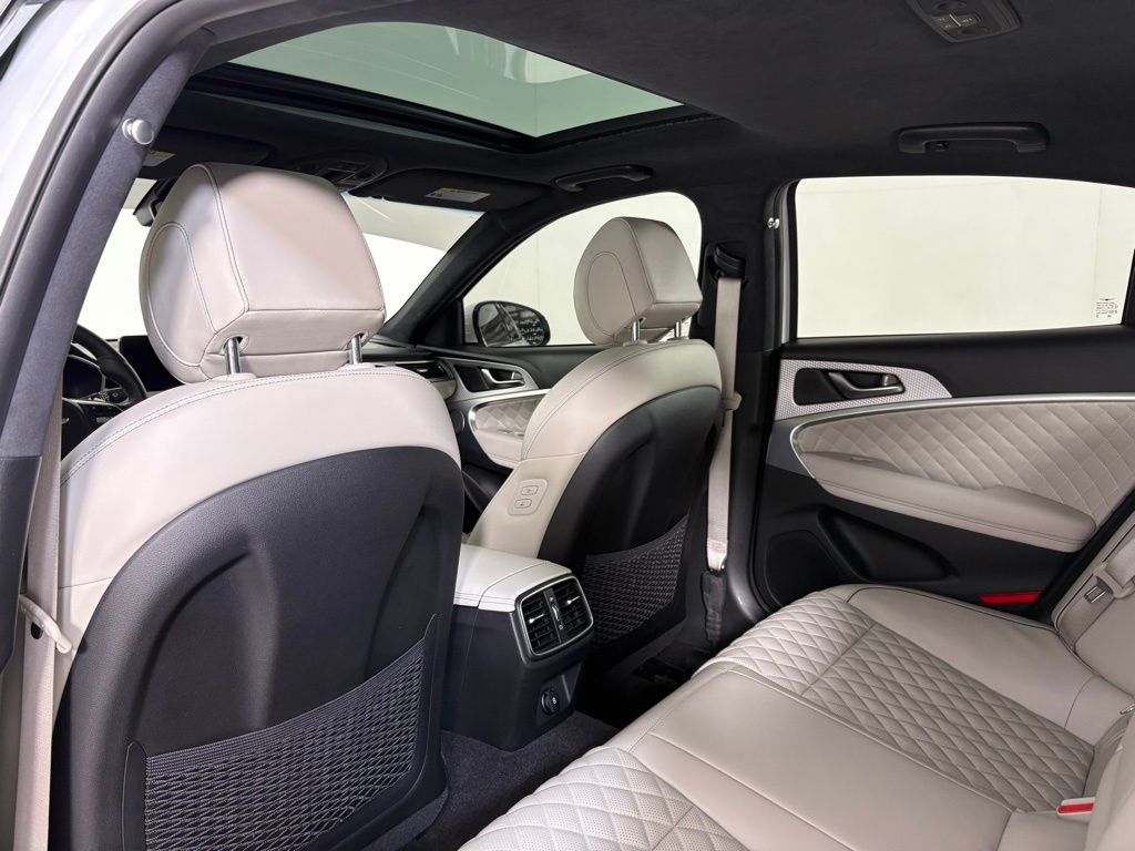 Thumbnail: 2023 Genesis G70 - 19