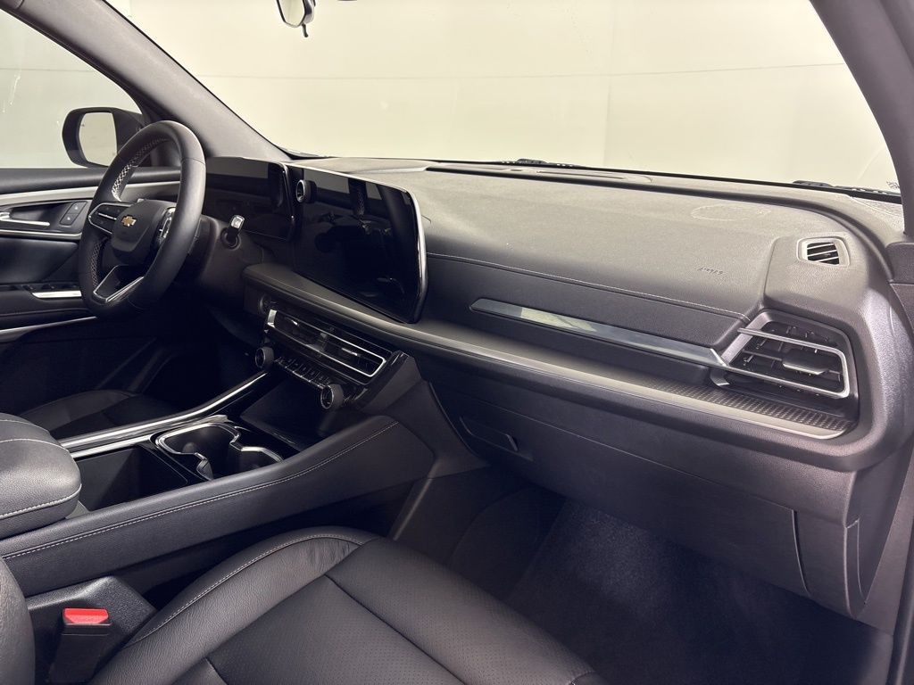 Thumbnail: 2025 Chevrolet Traverse - 13